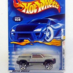 Hot Wheels Mega-Duty #038 First Editions 26/36 Silver Die-Cast Truck 2001